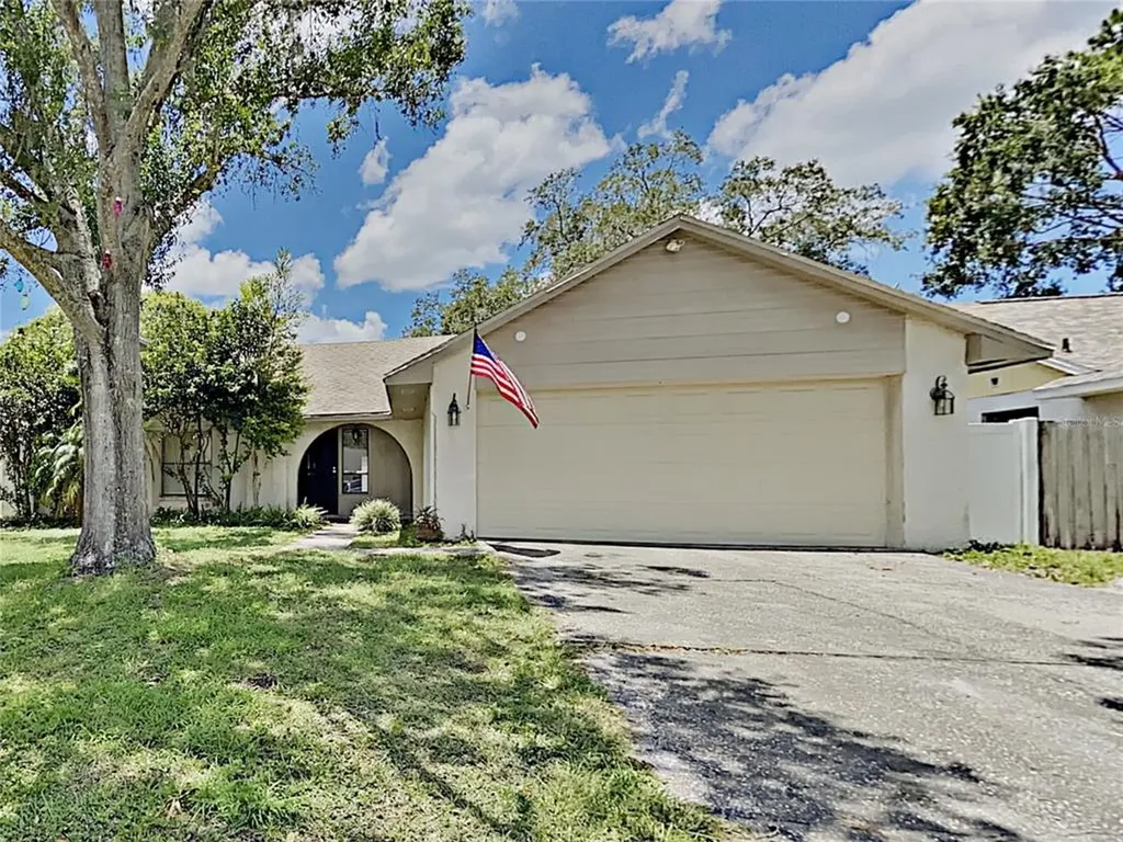 15006 Naples Place Tampa FL 33624