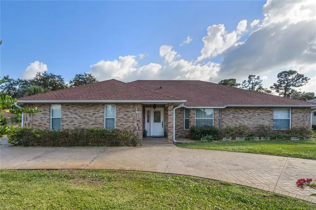 2165 Lakebreeze Way Deltona FL 32738