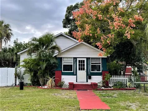 814 25th Street Court W Bradenton FL 34205