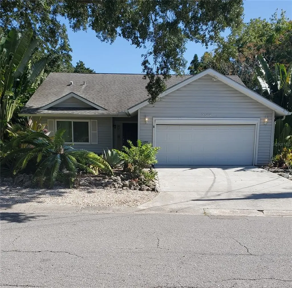 2304 Hickory Avenue Sarasota FL 34234