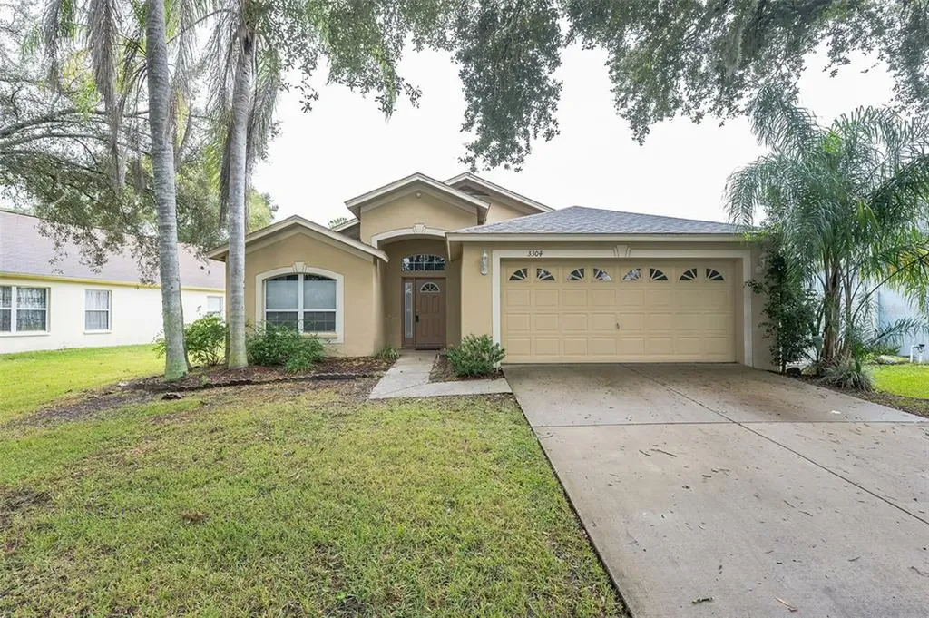 3304 Pin Oak Lane Tampa FL 33618