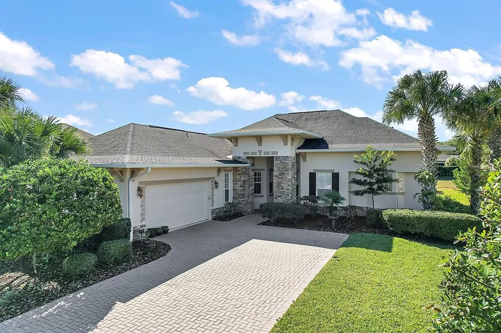 5404 Emerald Bay Lane Lady Lake FL 32159