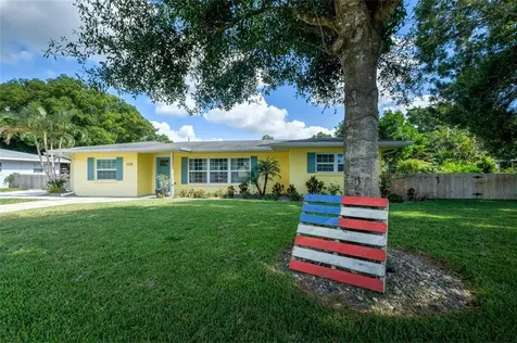 3325 28th Street W Bradenton FL 34205