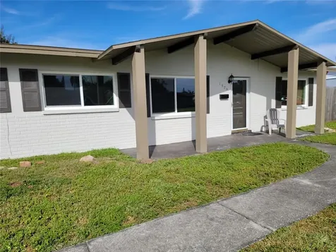 1529 79th Avenue N St Petersburg FL 33702