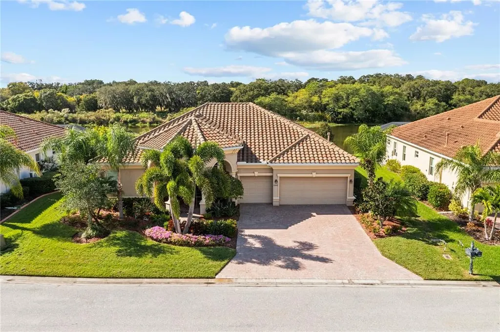 8288 Barton Farms Boulevard Sarasota FL 34240