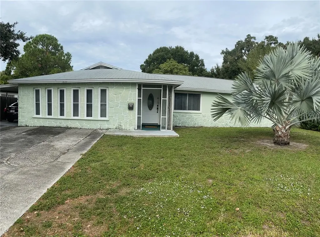 1839 54th Avenue S St Petersburg FL 33712