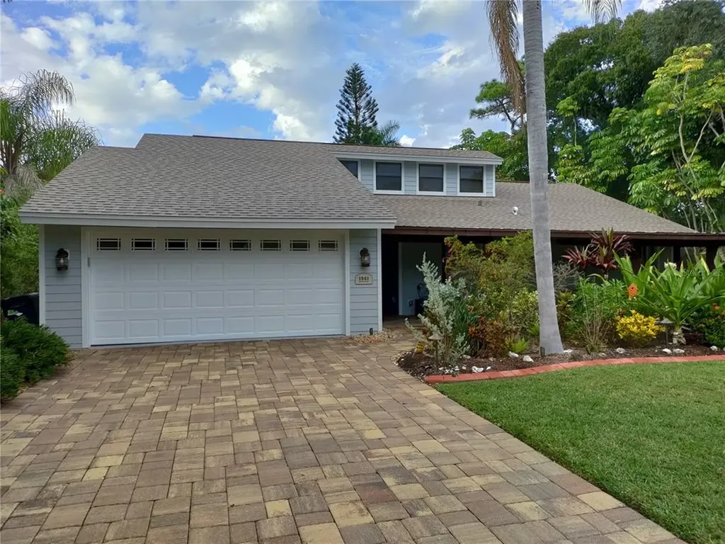 1961 Baywood Court Sarasota FL 34231