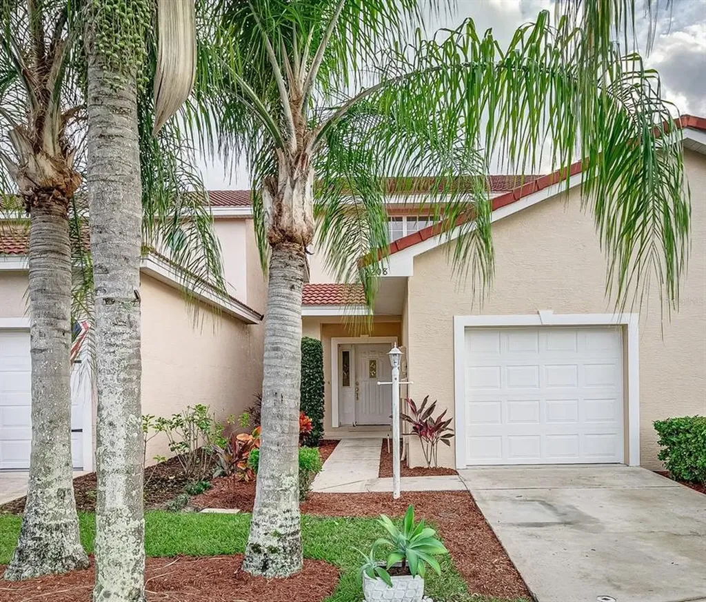 2208 Garden Lake Drive Winter Haven FL 33884