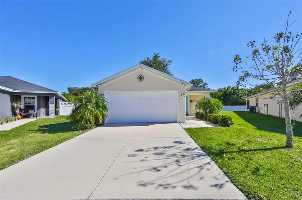 1005 Chandler Snowden Court Ruskin FL 33570