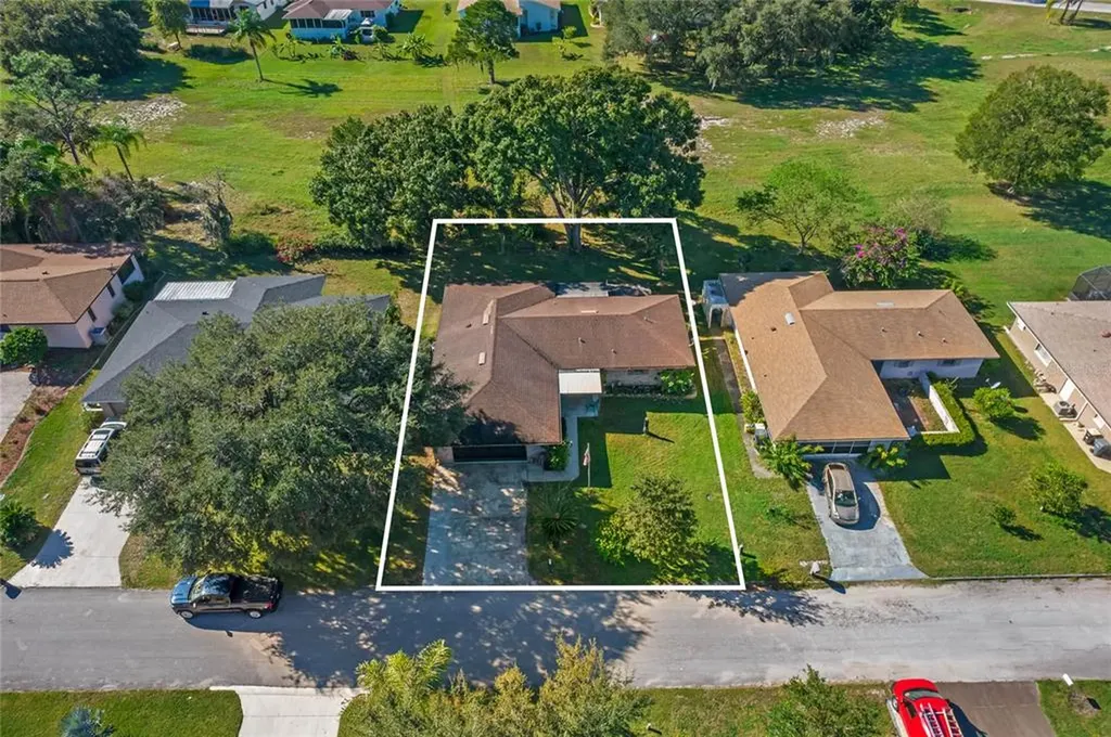 23 Pine Run Haines City FL 33844