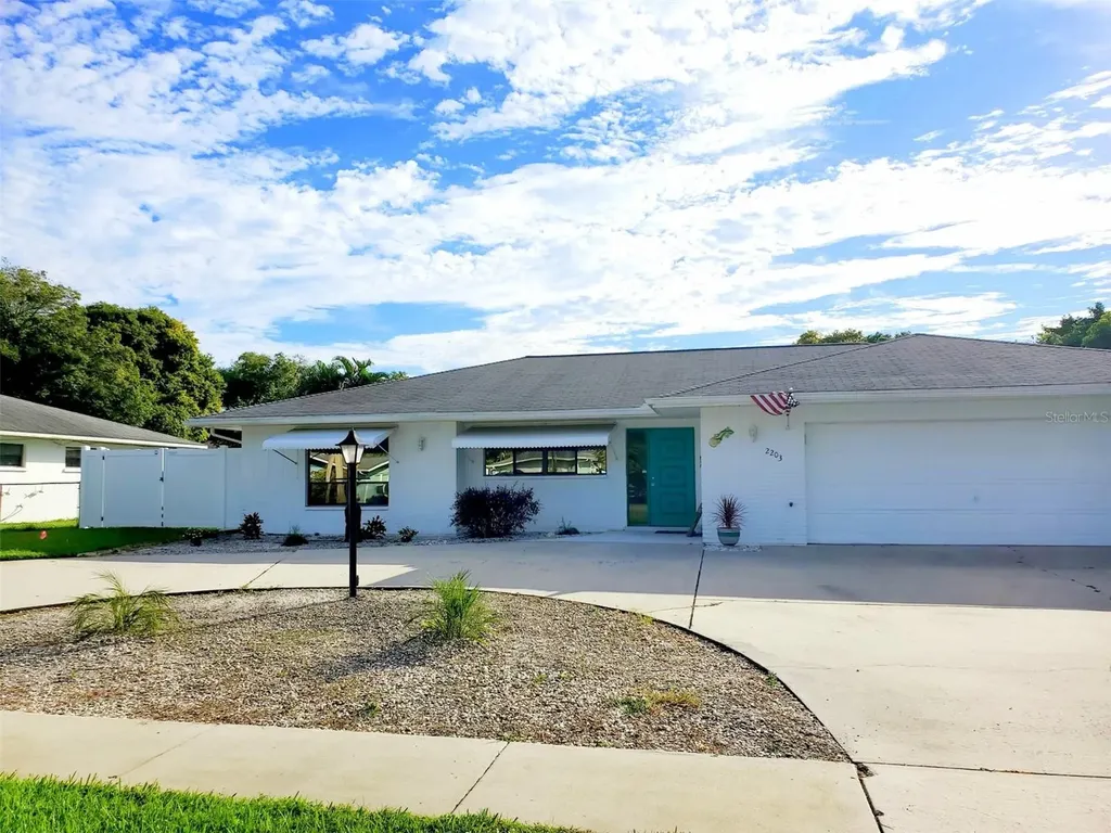 2203 43rd Street W Bradenton FL 34209
