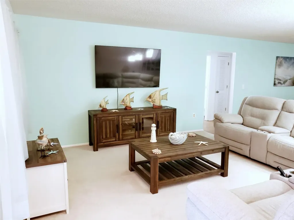 2203 43rd Street W Bradenton FL 34209