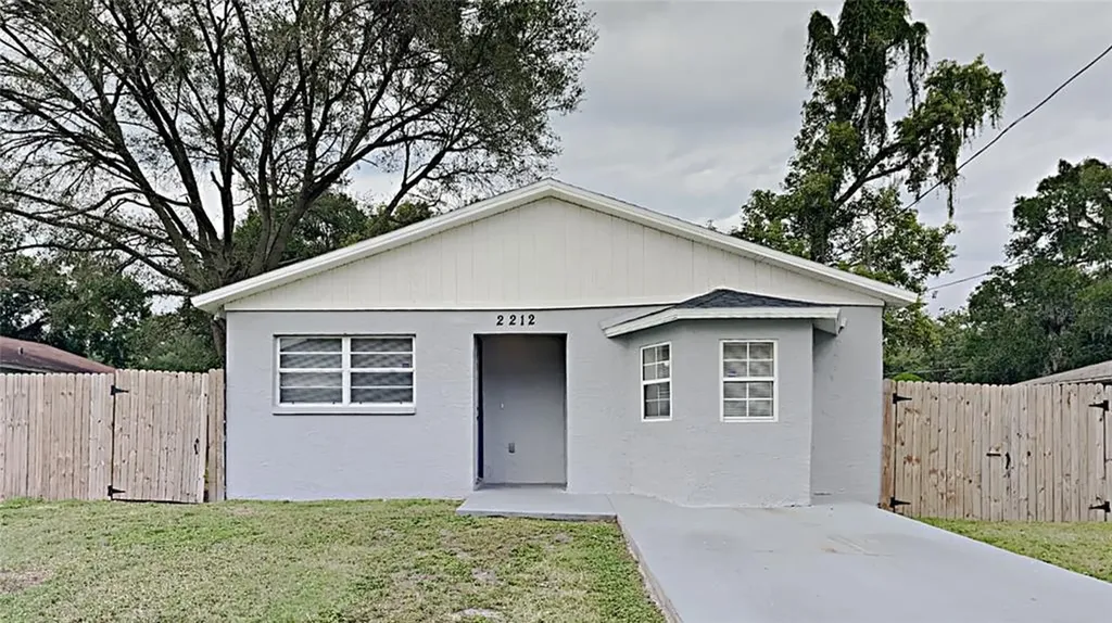 2212 E Chelsea Street Tampa FL 33610
