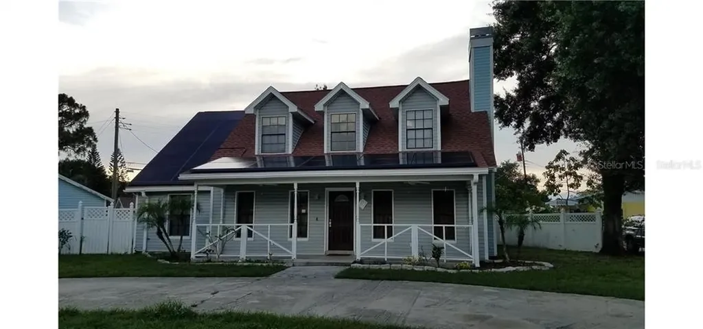 8408 Pinewood Street Tampa FL 33615
