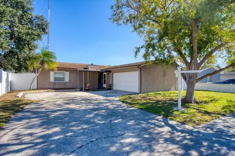 8351 91st Street Seminole FL 33777