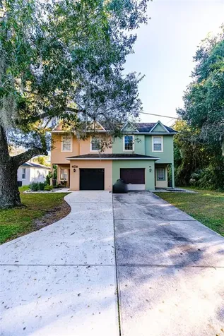 131 W 6th Street Chuluota FL 32766