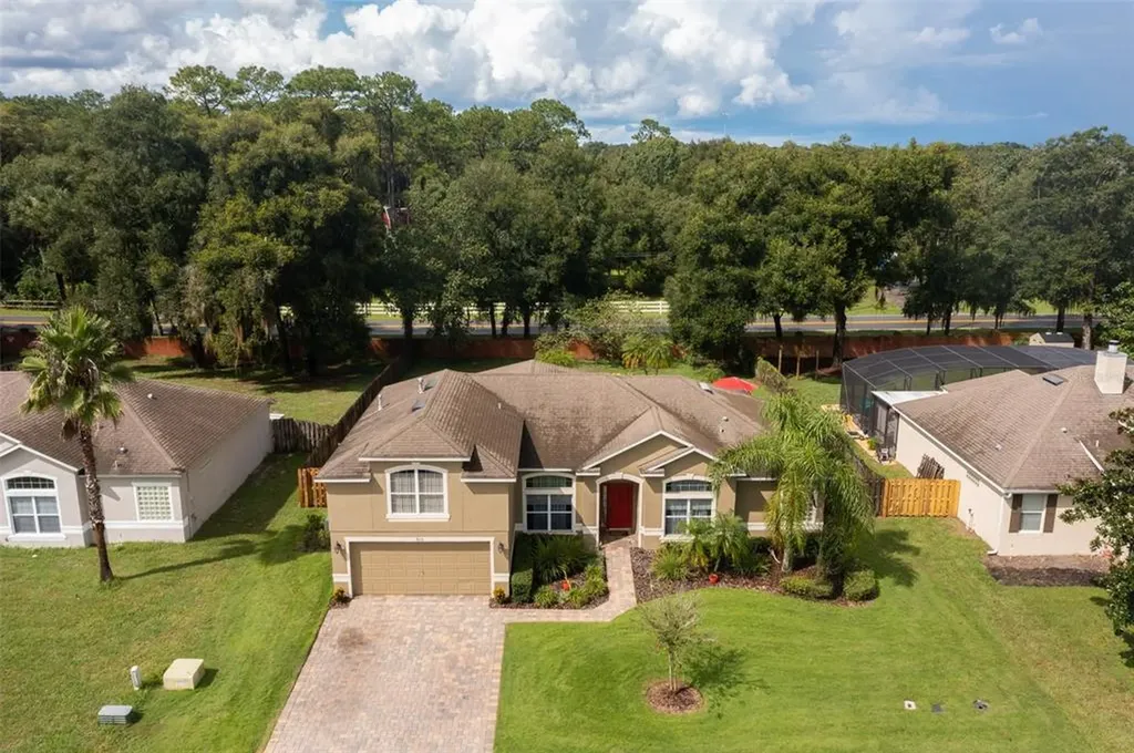 305 Blue Crystal Drive Deland FL 32720