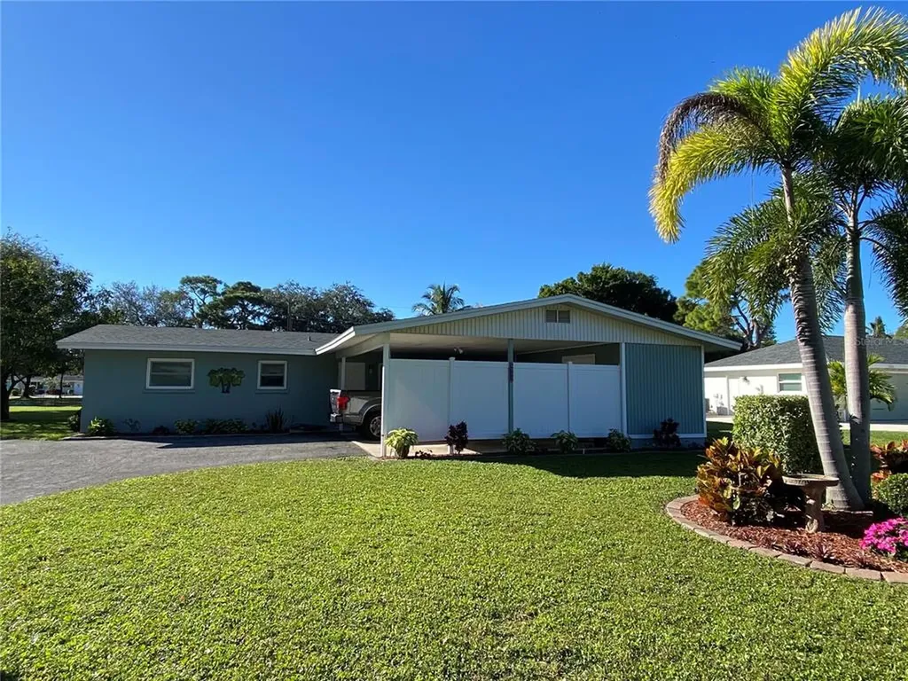 5311 10th Avenue Drive W Bradenton FL 34209