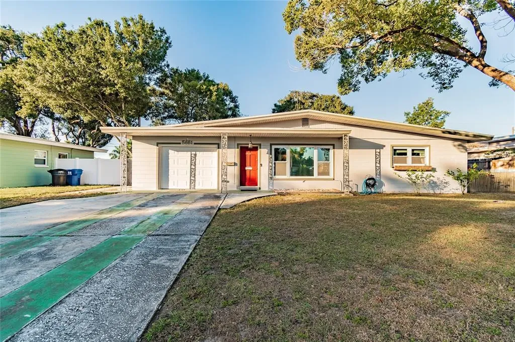5661 35th Avenue N St Petersburg FL 33710