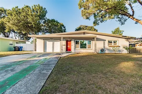 5661 35th Avenue N St Petersburg FL 33710
