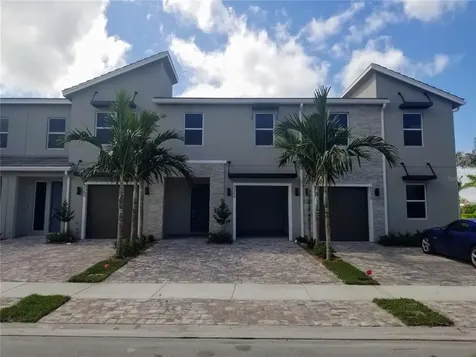 8566 Via Mar Rosso Lake Worth FL 33467