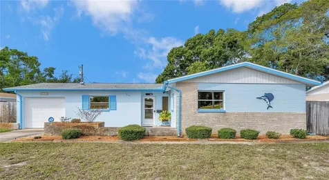 5691 6th Street S St Petersburg FL 33705