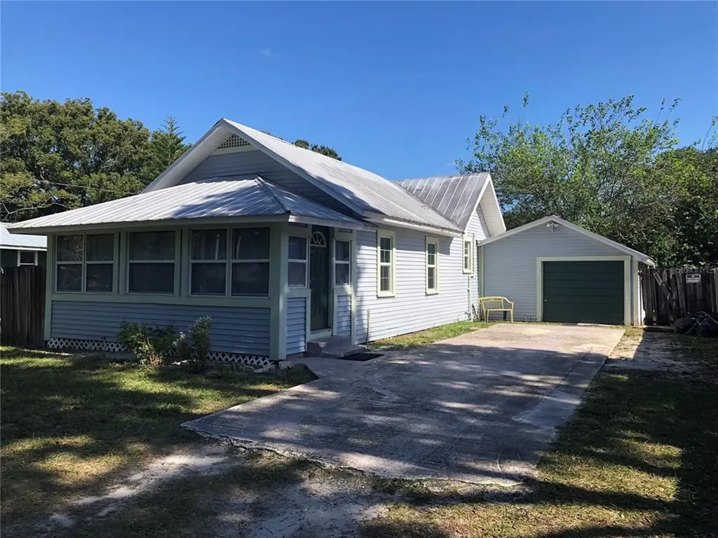 8711 N Ola Avenue Tampa FL 33604