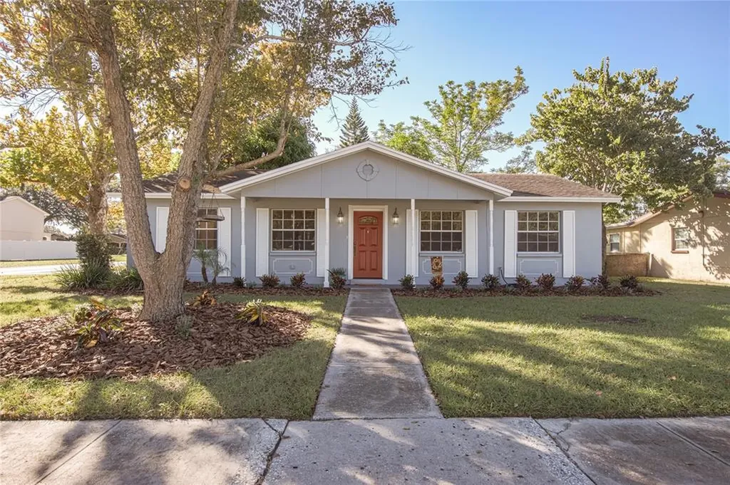 3302 W Burke Street Tampa FL 33614