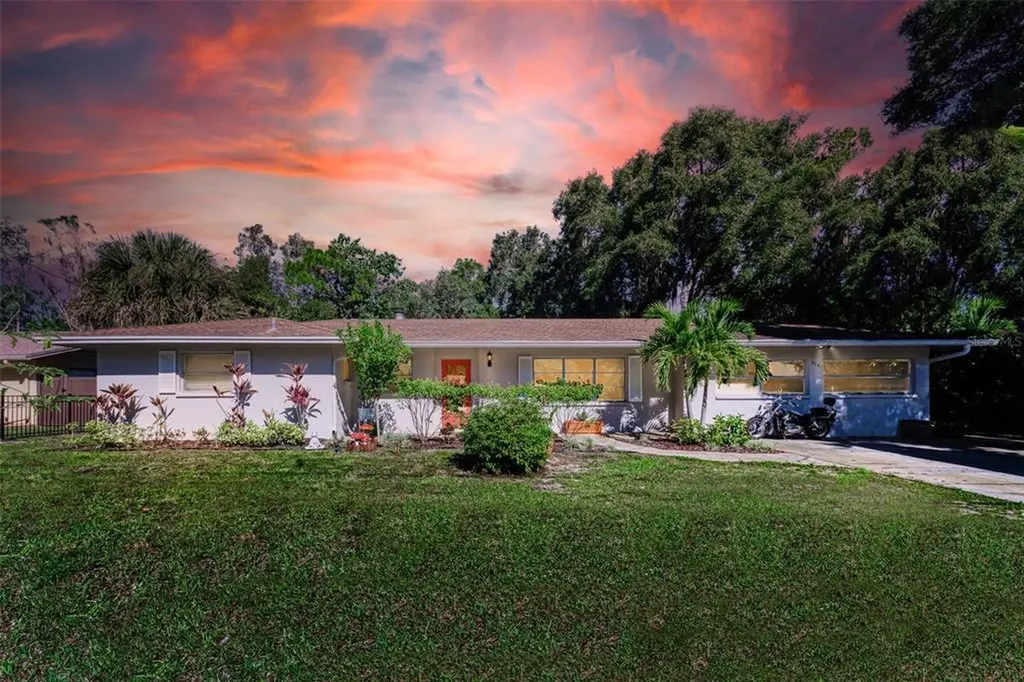 4741 Riverwood Circle Sarasota FL 34231