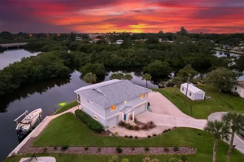 1115 Edgemere Place Englewood FL 34224