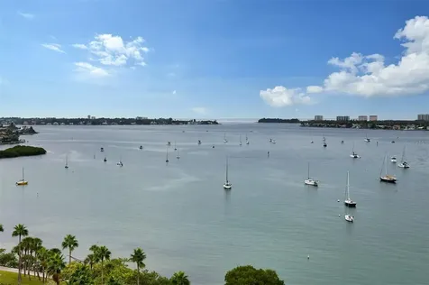 555 S Gulfstream Avenue Sarasota FL 34236