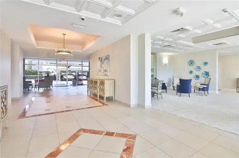 555 S Gulfstream Avenue Sarasota FL 34236