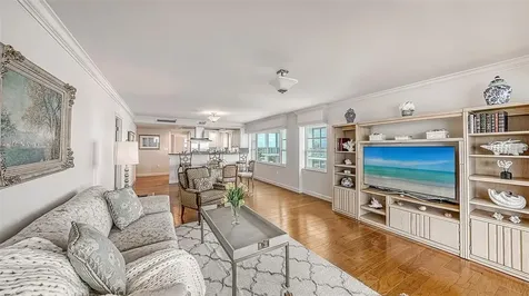 555 S Gulfstream Avenue Sarasota FL 34236