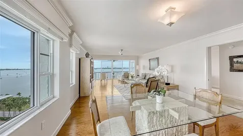 555 S Gulfstream Avenue Sarasota FL 34236