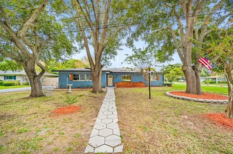 1527 Kurt Lane Clearwater FL 33764