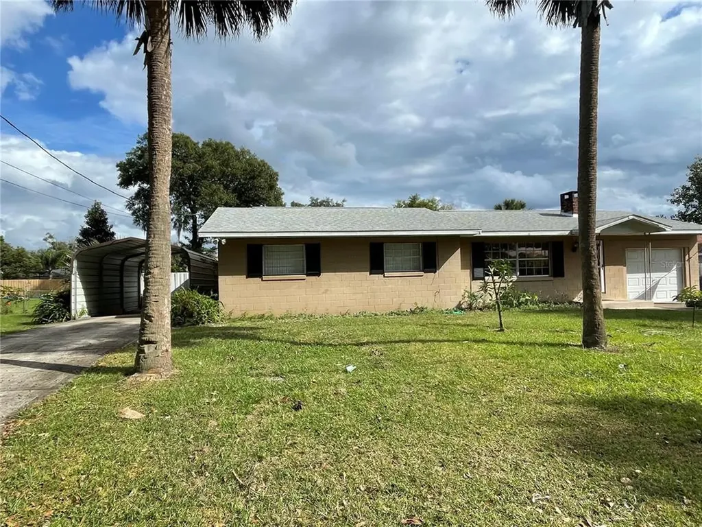 533 Land O Lakes Court Deland FL 32724