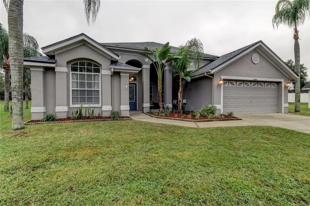 28804 Creekwood Drive Wesley Chapel FL 33545