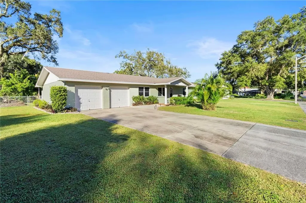 225 Oppitz Lane Lakeland FL 33803