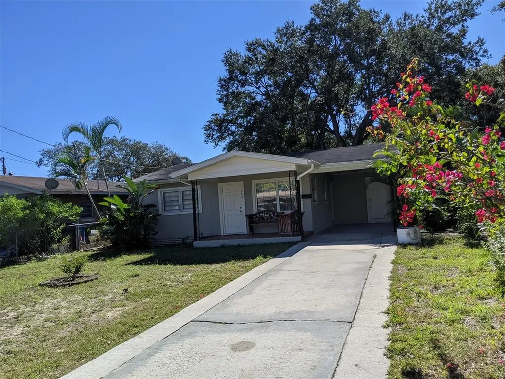460 Avenue D SE Winter Haven FL 33880