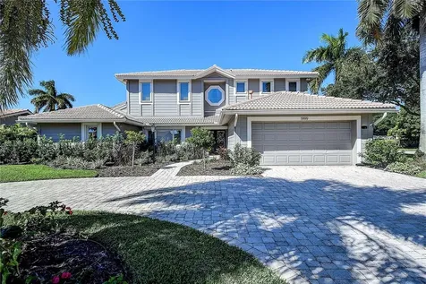1999 Illinois Avenue NE St Petersburg FL 33703