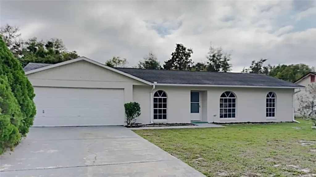 1023 Pioneer Drive Deltona FL 32725