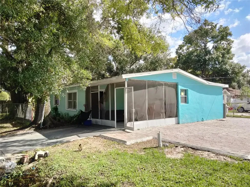 2317 N 55th Street Tampa FL 33619