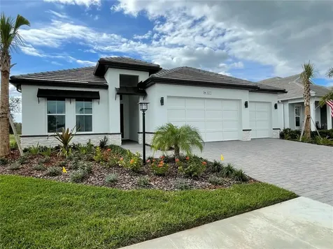 8277 Grande Shores Drive Sarasota FL 34240