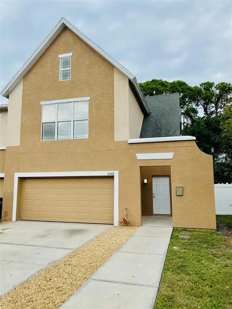4302 Tyler Circle N St Petersburg FL 33709