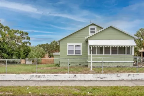 944 18th Avenue S St Petersburg FL 33705