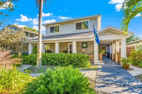 2736 Dartmouth Avenue N St Petersburg FL 33713