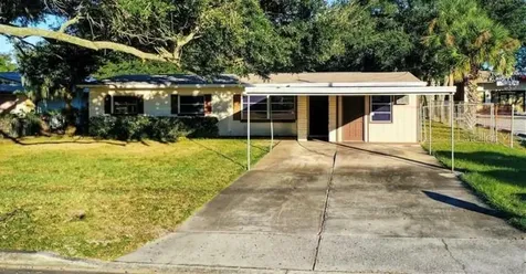8403 Twin Lakes Boulevard Tampa FL 33614