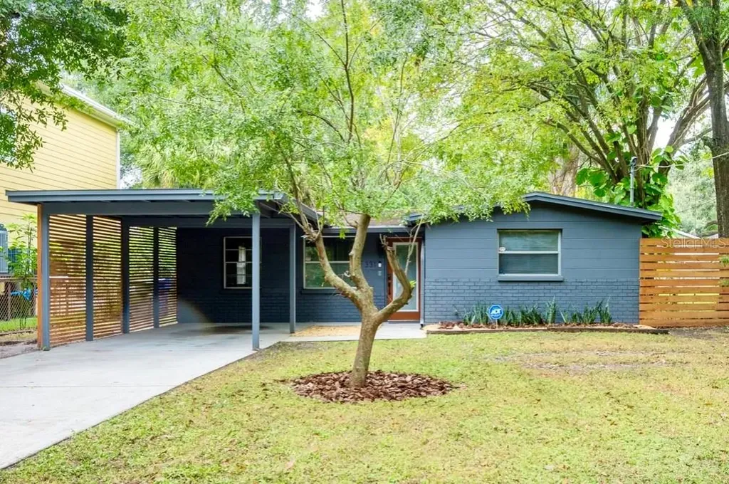331 W South Avenue Tampa FL 33603