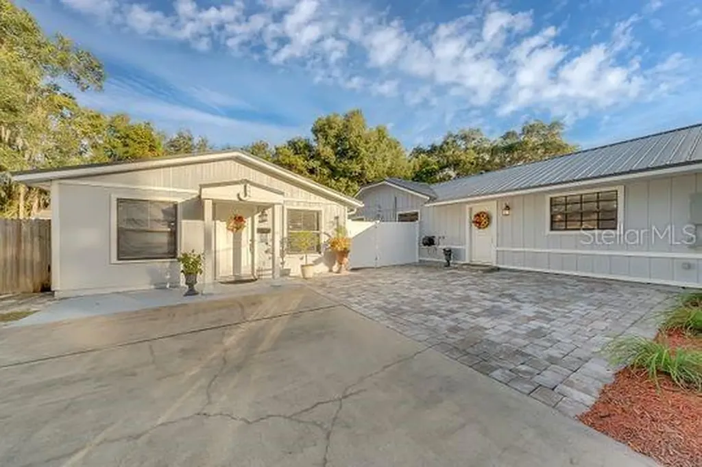 1100 Glenwood Trail Deland FL 32720