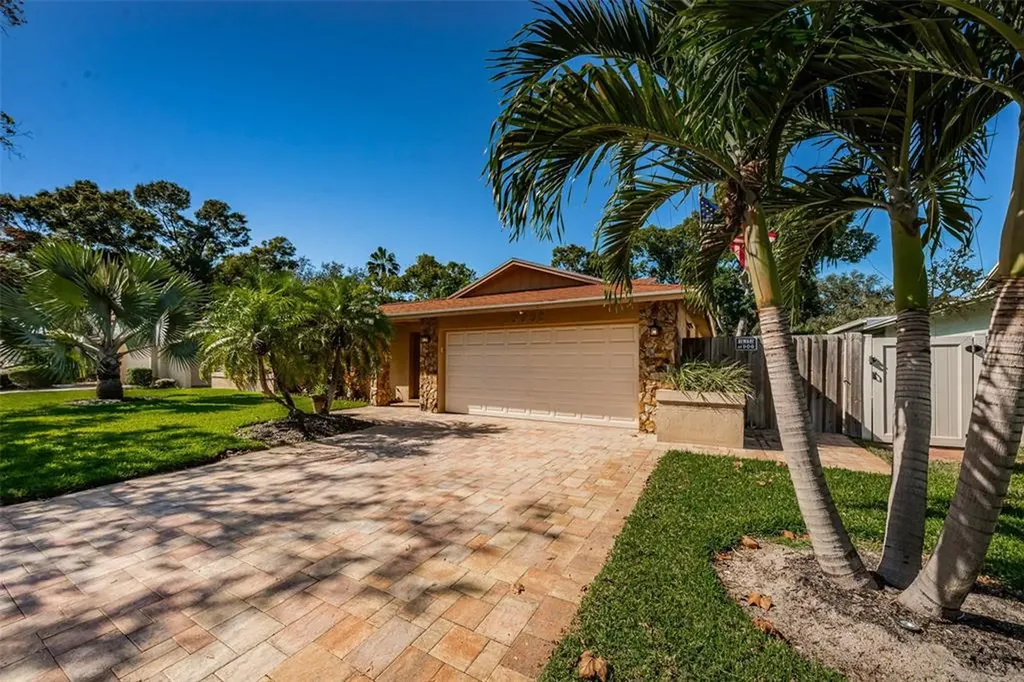 10062 121st Street Seminole FL 33772